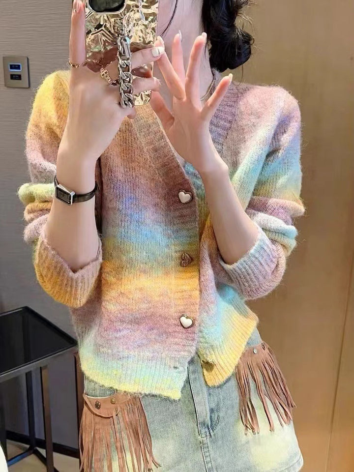Cardigan pour femmes avec dégradé et boutons en forme de cœur Chic & Stil