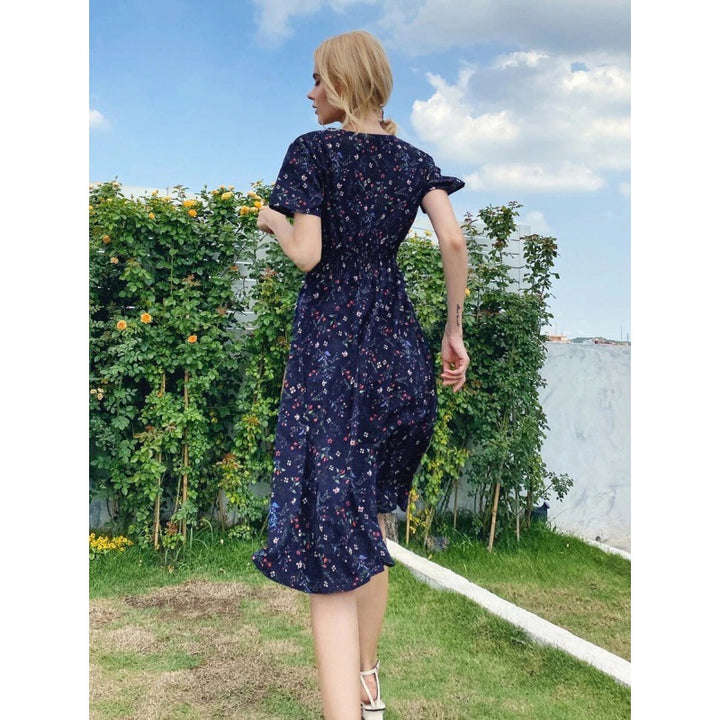 Robe midi femme avec motifs floraux et ourlet volant Chic & Stil