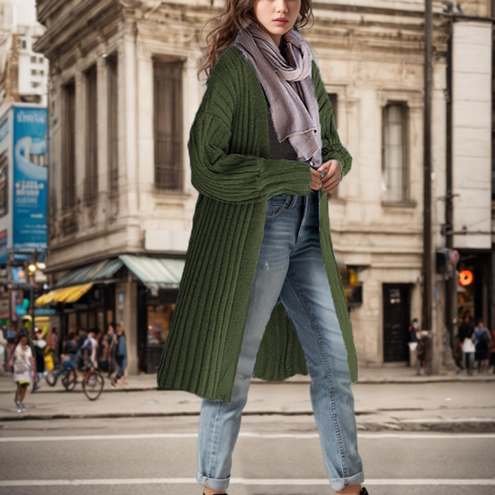 Long knitted coat for women with a relaxed fit and ribbed design Lune London