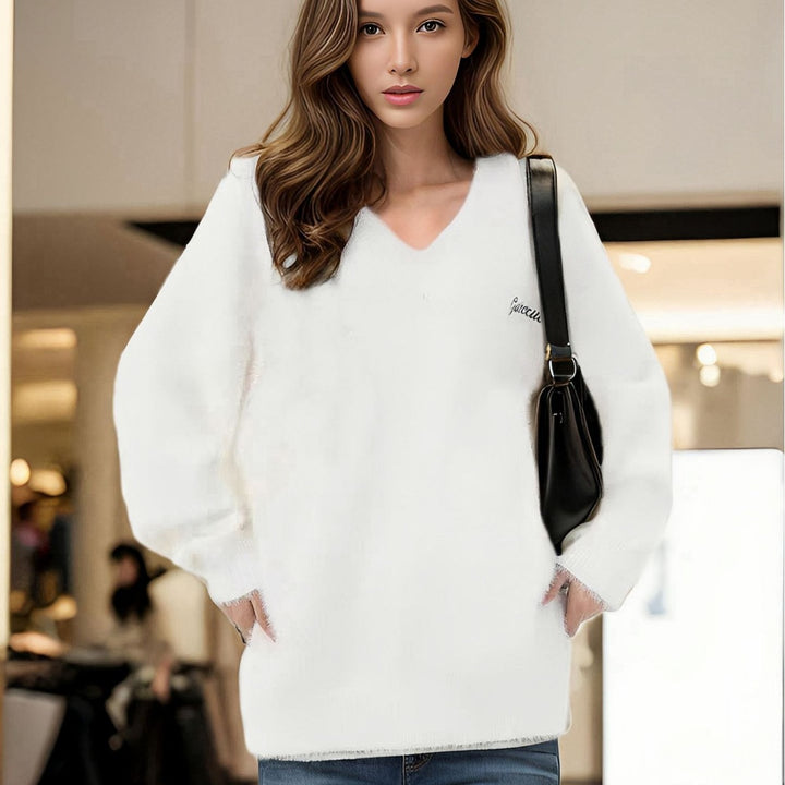 Women soft V neck sweater Lune London