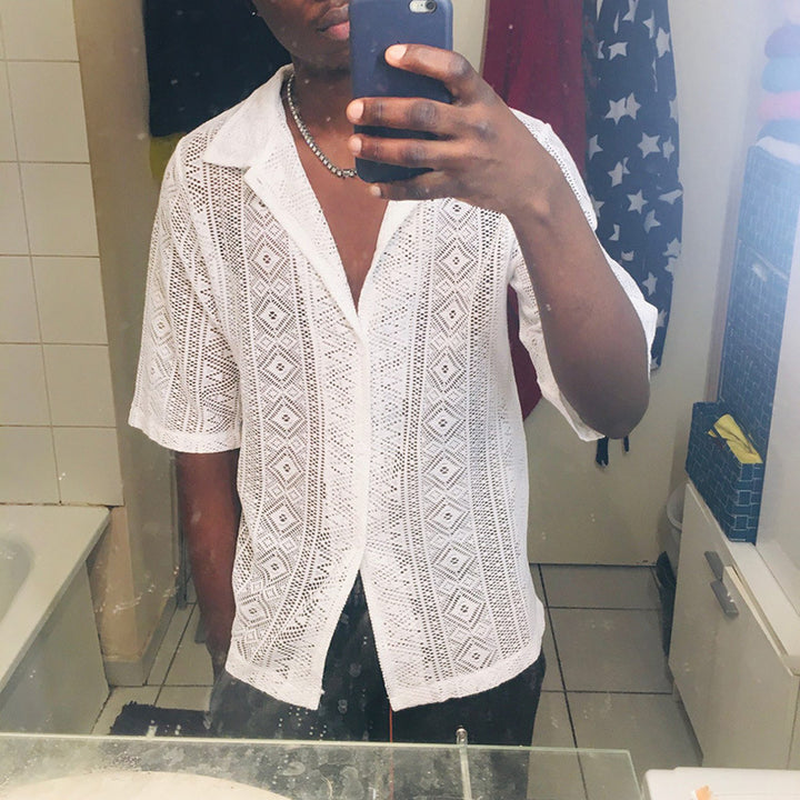 Short-sleeve shirt for men with textured pattern and button placket Lune London