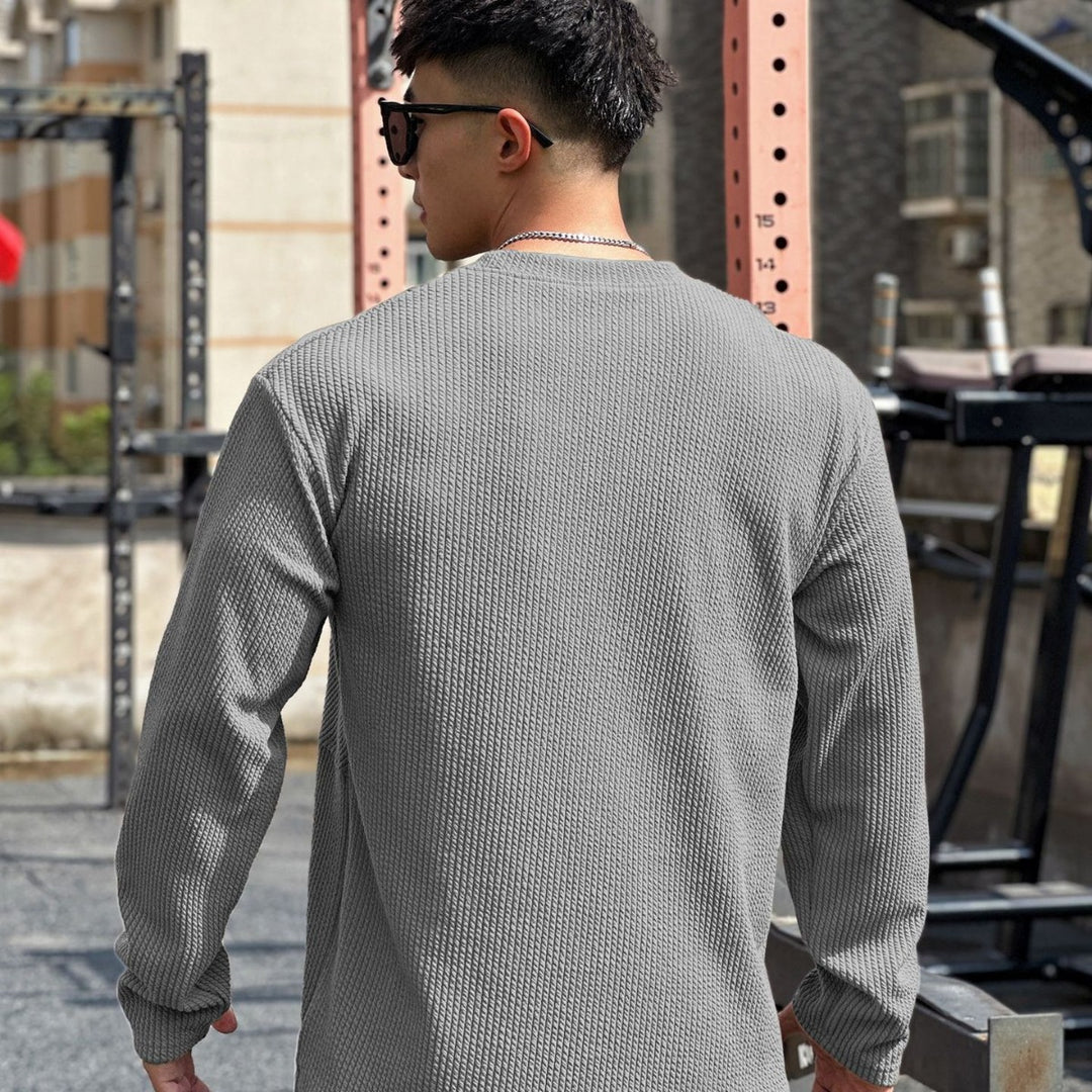 Casual textured fabric sweatshirt for men with practical pockets Lune London