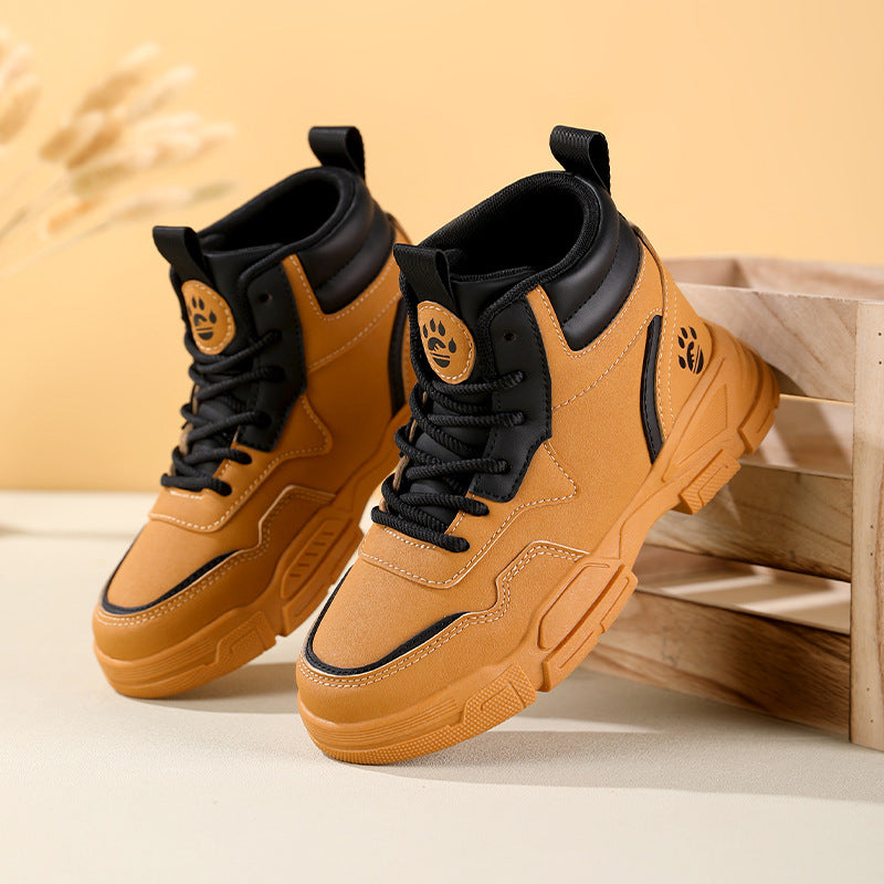 Fashion high-top sneakers for women with breathable mesh upper and sturdy sole Lune London