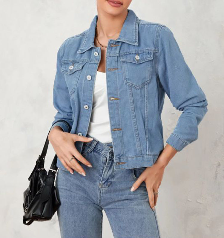 Veste en jean pour femmes au design classique et moderne avec silhouette cintrée Chic & Stil