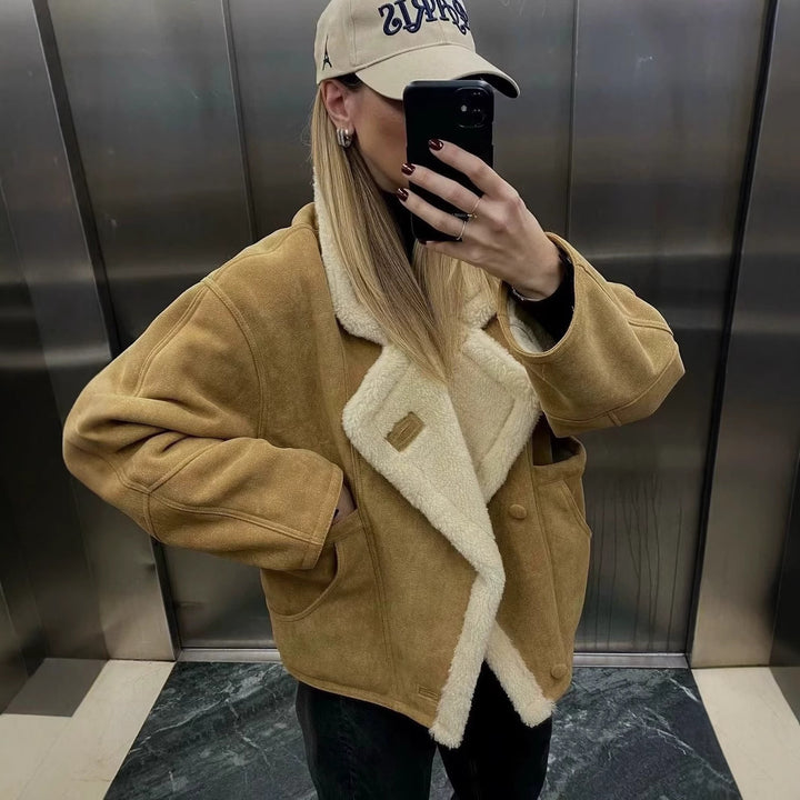 Ladies sheepskin cozy jacket with fine collar Lune London