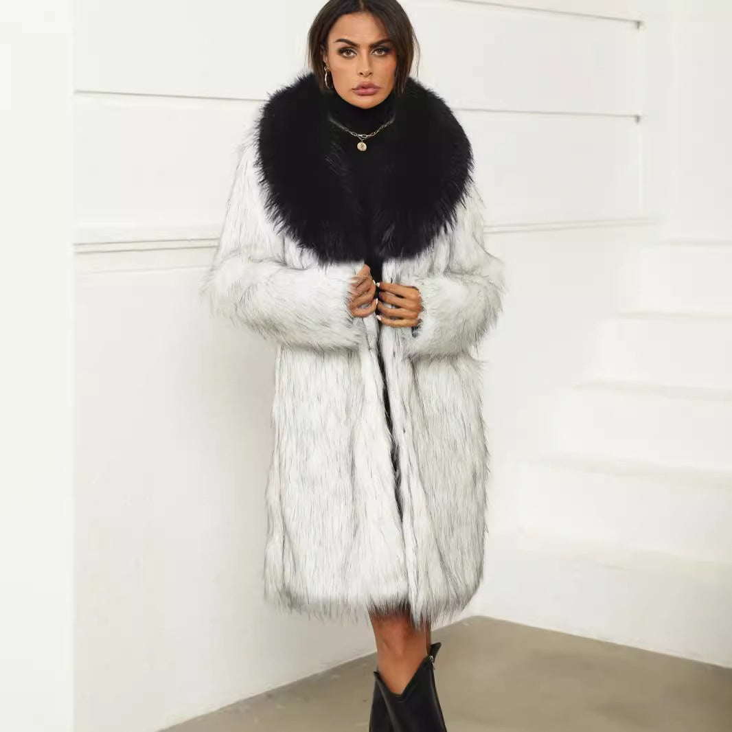 Ladies luxurious faux fur coat with voluminous collar Lune London