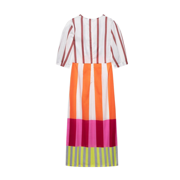 Maxi dress for women with a captivating striped pattern and a feminine waist effect Lune London