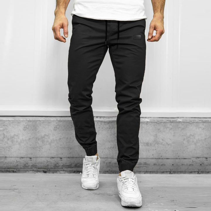 Sport jogging pants for men with practical pockets and elastic waistband Lune London