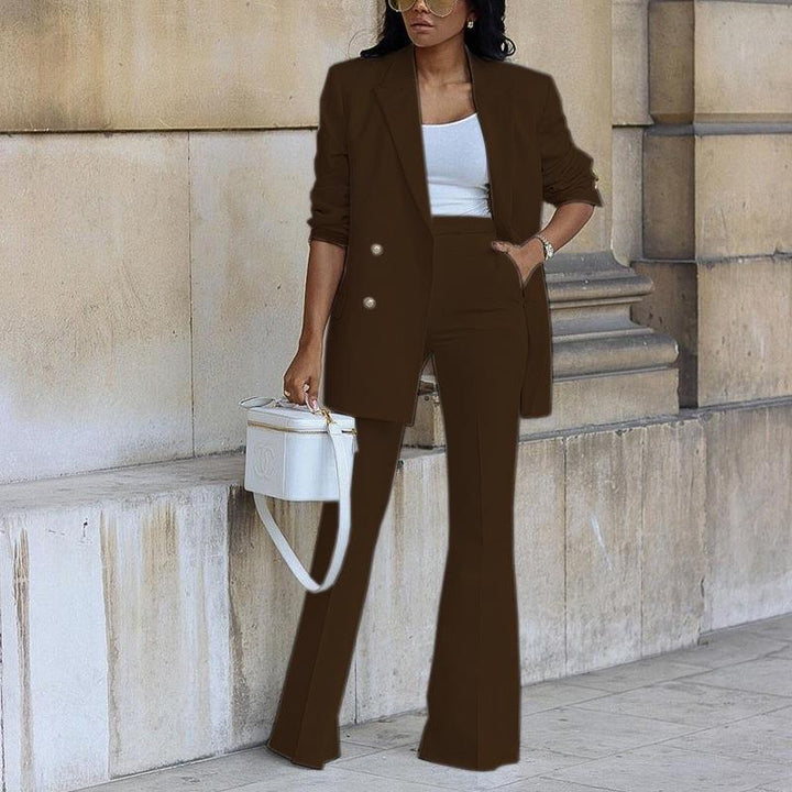 Blazer jacket for women with an elegant cut and a chic casual touch