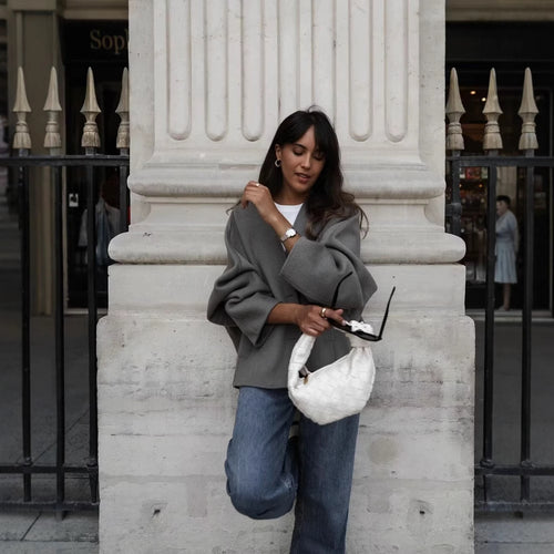Elegant short jacket for women with a chic lapel and practical pockets Lune London