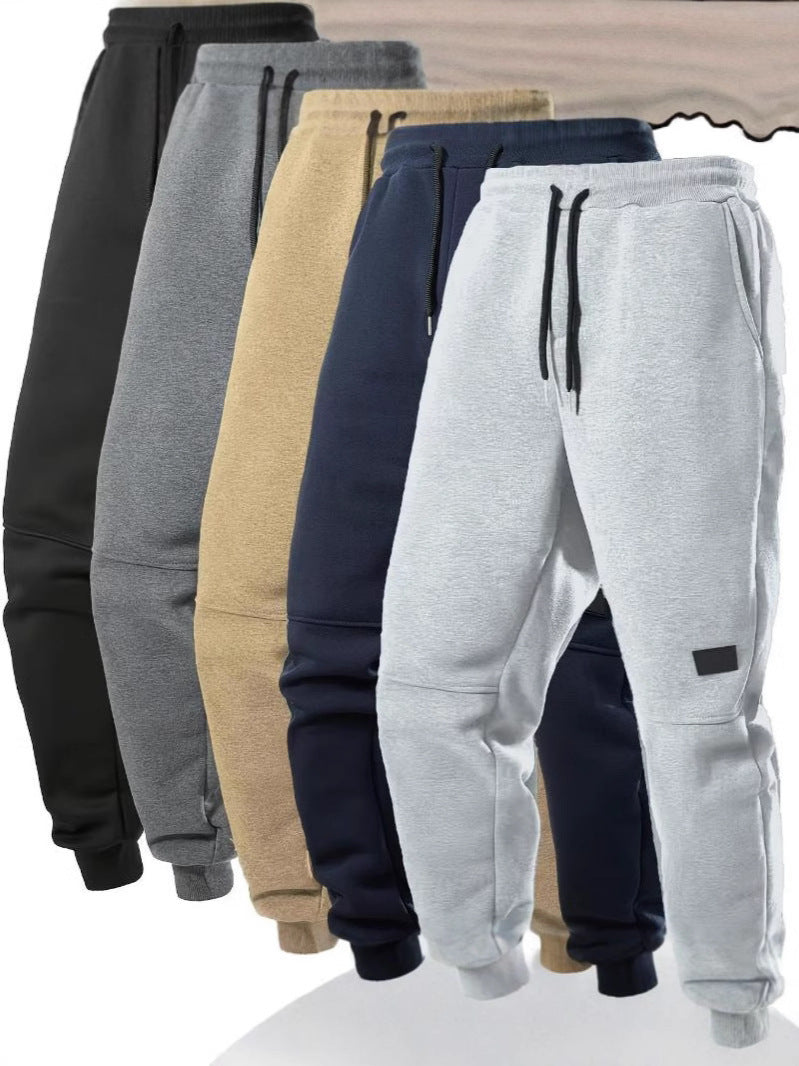 Women comfortable jogging pants with fashionable details and side pockets Chic & Stil