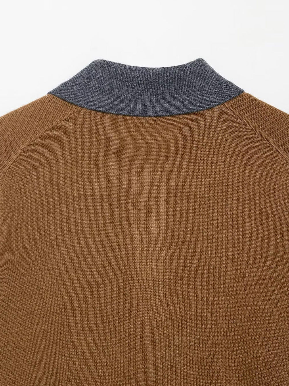 Elegant sweater for women with diamond pattern and collar Lune London