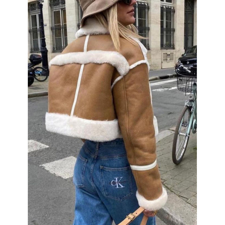 Short leather jacket for women with faux fur trim Lune London