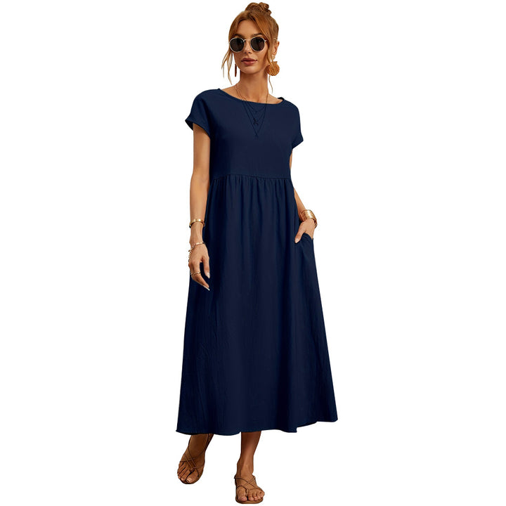 Robe maxi pour femmes avec une taille tendance et des poches latérales pratiques Chic & Stil