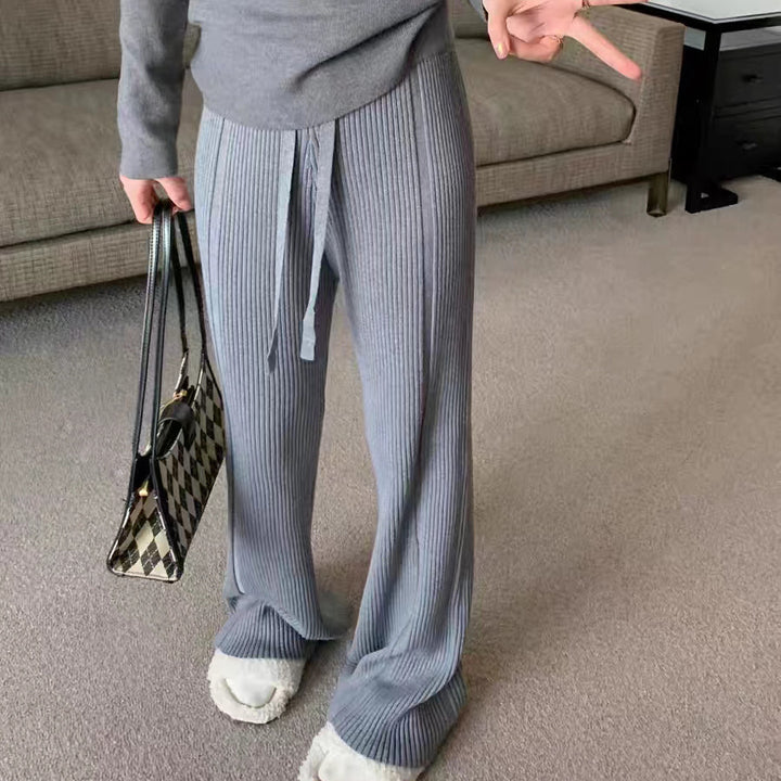 Ladies Comfortable Pleated Trousers with Elastic Waist and Wide Leg Lune London
