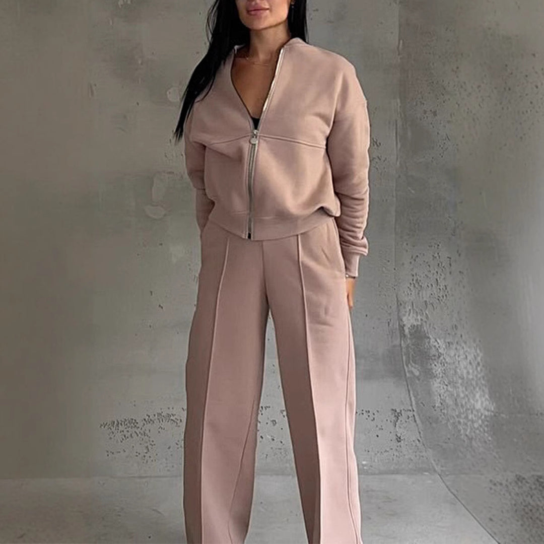 Casual set for women in soft fleece with jacket and pants Lune London
