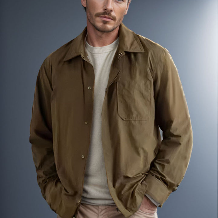 Versatile men's shirt with applied chest pocket and stylish collar Lune London
