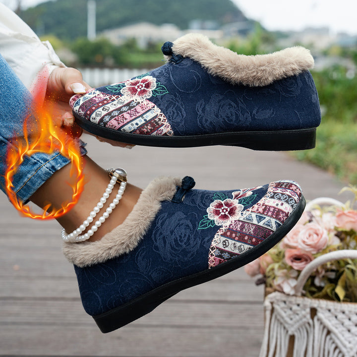 Slippers for women with soft lining and trendy floral design Lune London