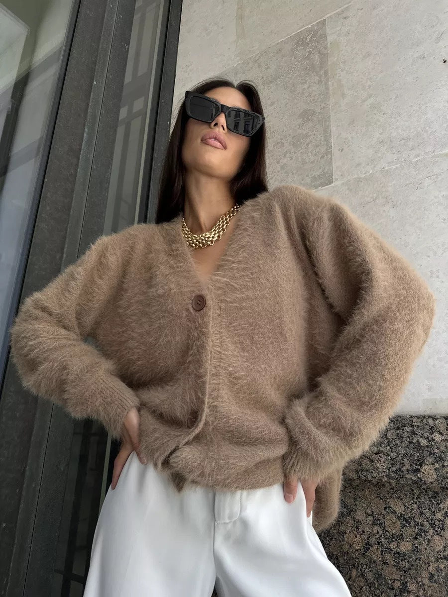Cardigan féminin confortable en tricot doux Chic & Stil
