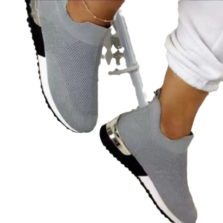 Ladies Breatheable Slip-On Sneakers with flexible knit upper Lune London