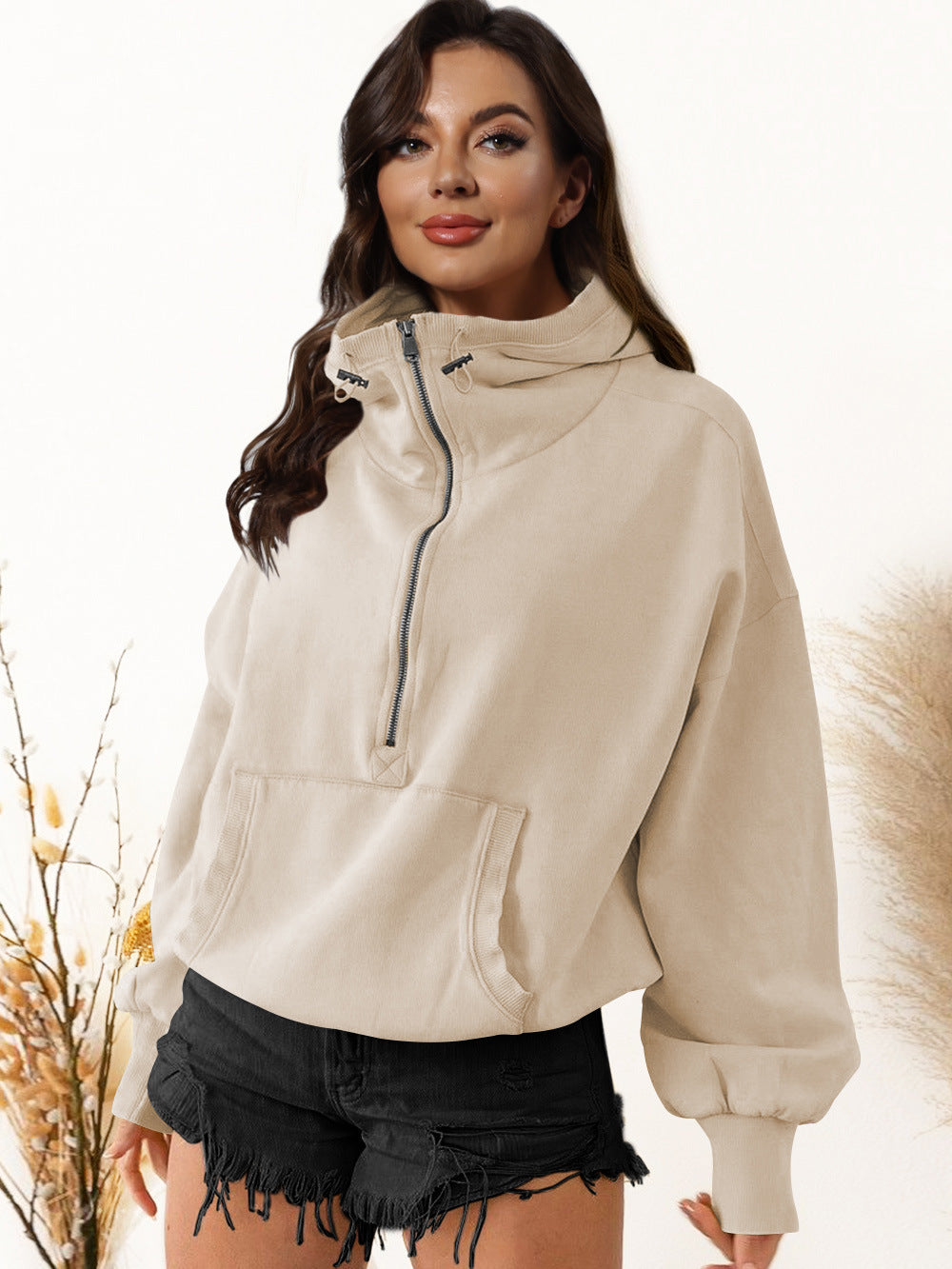 Casual hooded sweatshirt for women with half-zip Lune London