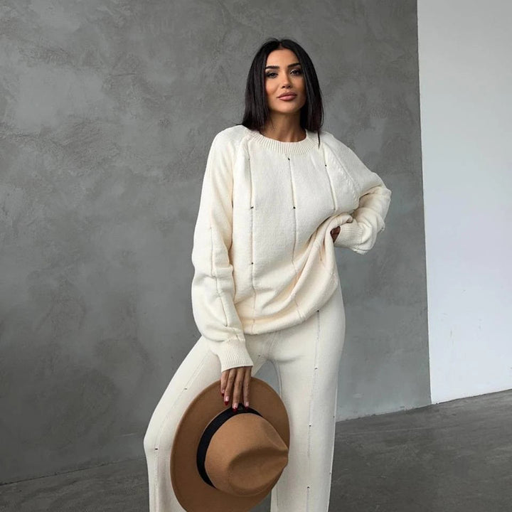 Comfortable knitted set for women with a modern cut and discreet accents Lune London