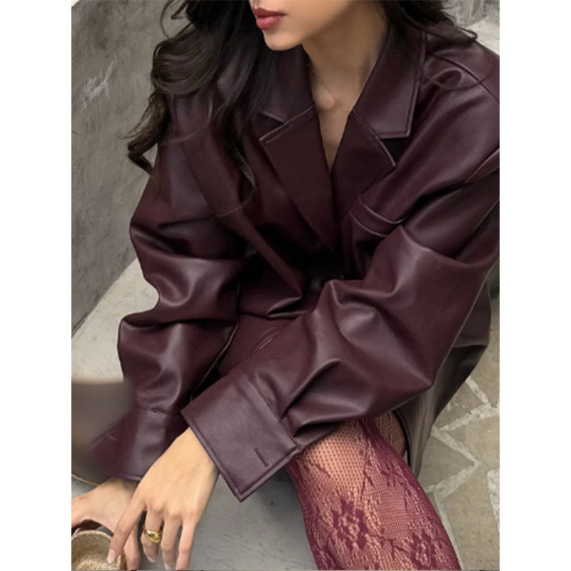 Jacket for women in faux leather with a modern oversized style Lune London