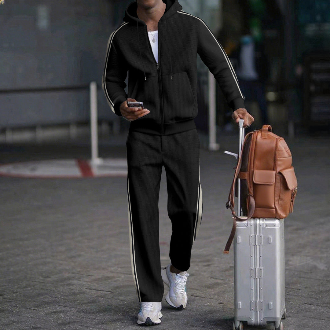 Sport travel suit for men with functional pockets and breathable material Lune London