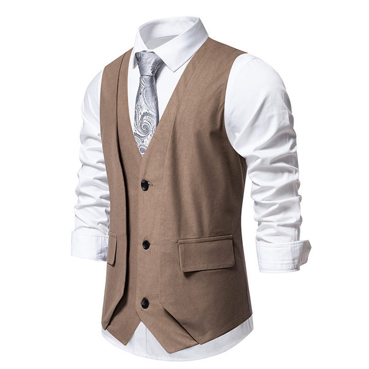 Elegant vests for men with a modern design and practical pockets Lune London