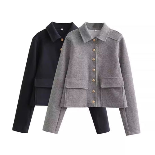 Trendy short jacket for women in structured wool material with practical flap pockets Lune London
