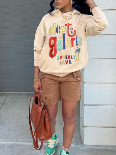 Dame Hoodie with catchy vintage logo Lune London