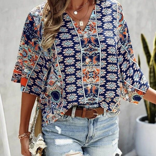 Ladies lightweight loose top with floral pattern and V-neck Lune London