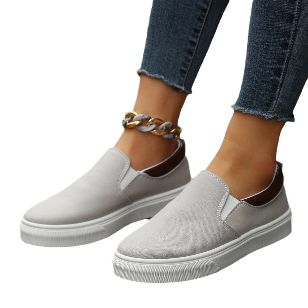 Women’s slip-on leisure shoes with elastic access and a non-slip sole Lune London