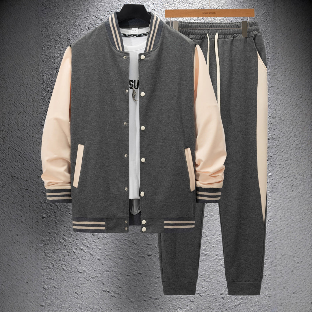 Elegant leisure set for men with a modern bomber jacket design and comfortable jogger pants Lune London