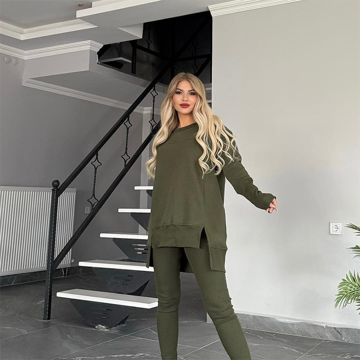 Casual sports set for women with oversized pullover and leggings Lune London