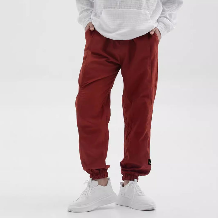 Comfortable chino pants for men with elastic waist and side pockets Lune London