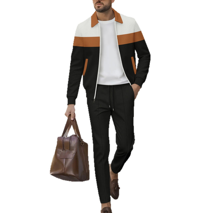 Modern leisure set for men with modern zipper and structured surface Lune London