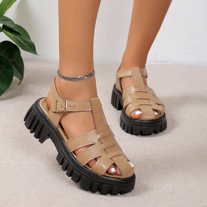 Women’s Bock Sandals with Sturdy Platform and Fashionable Strap Design Lune London