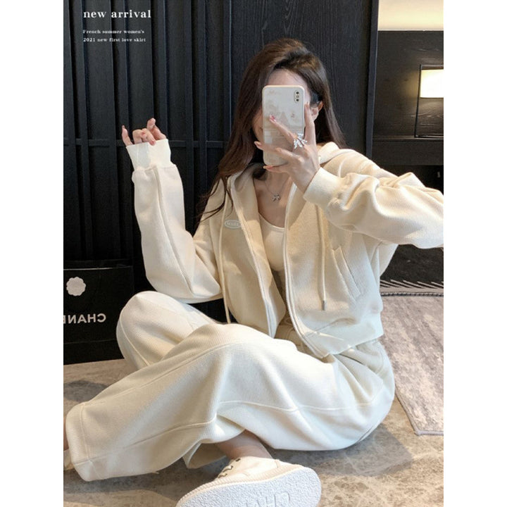 Women's Cozy Crop Jacket with Pockets and Casual Cut Chic & Stil