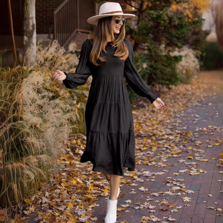Chic & Stil Women's Long Casual Dress with Ruched and Ruffled Details
