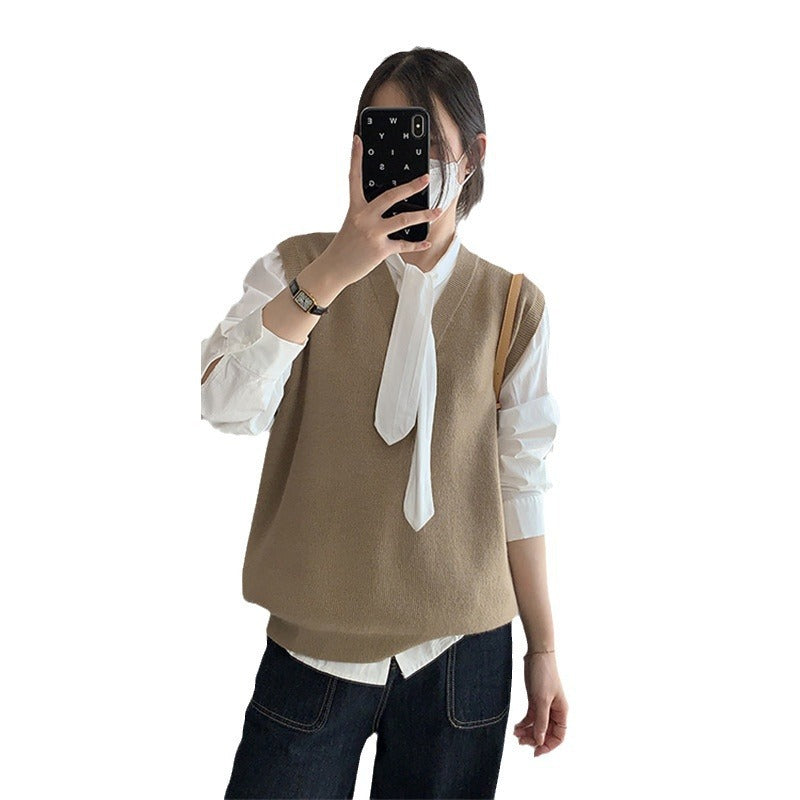 Gilet en tricot pour femme avec décolleté en V et détails de boutons Chic & Stil