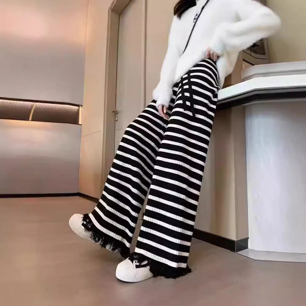Ladies Elegant Striped Palazzo Pants in Ribbed Knit Lune London