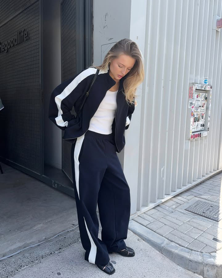 Women's sports jacket and loose pants set with contrasting band Lune London