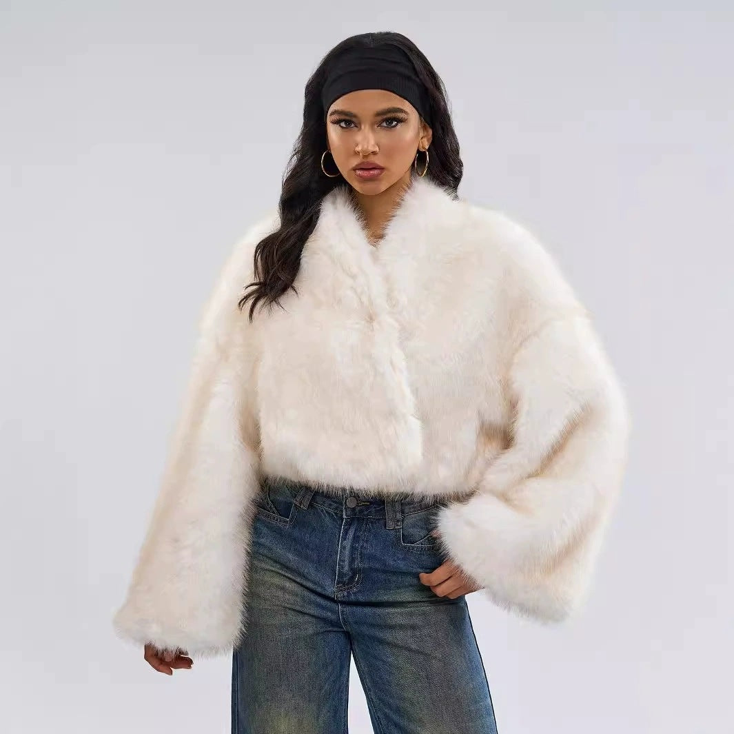 Ladies luxurious faux fur cropped bolero Lune London