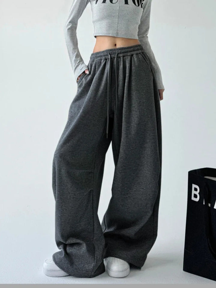 Casual women's jogger pants, loose with elastic waistband and drawstring Chic and Style