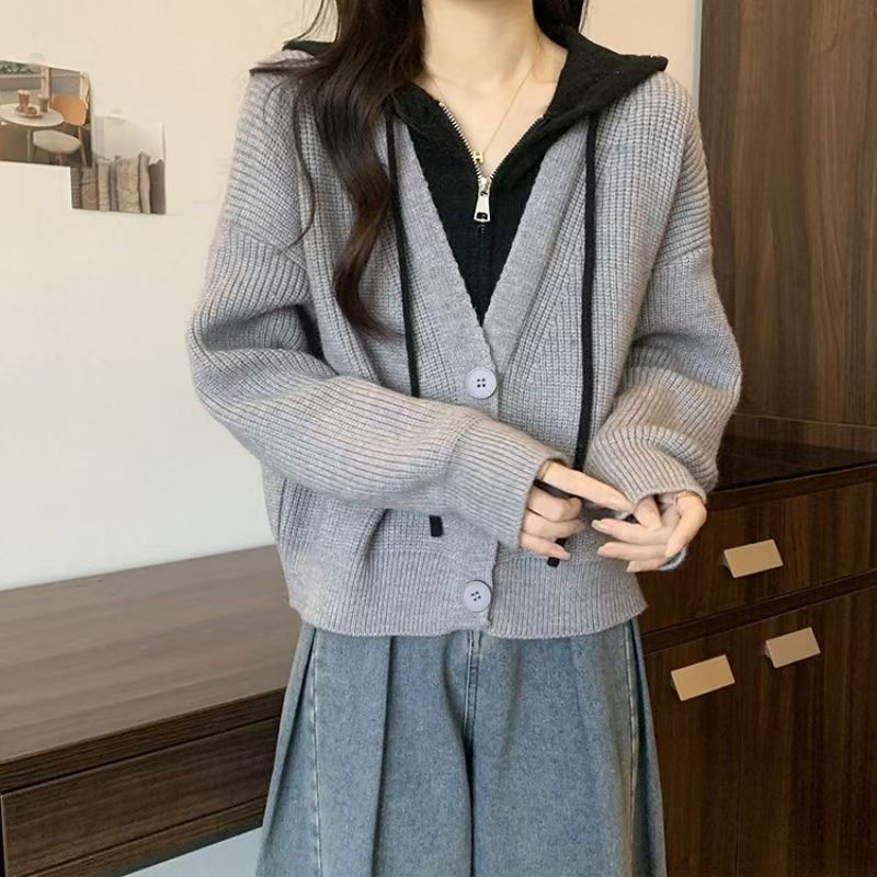 Veste enveloppante élégante pour femmes avec capuche Chic & Stil