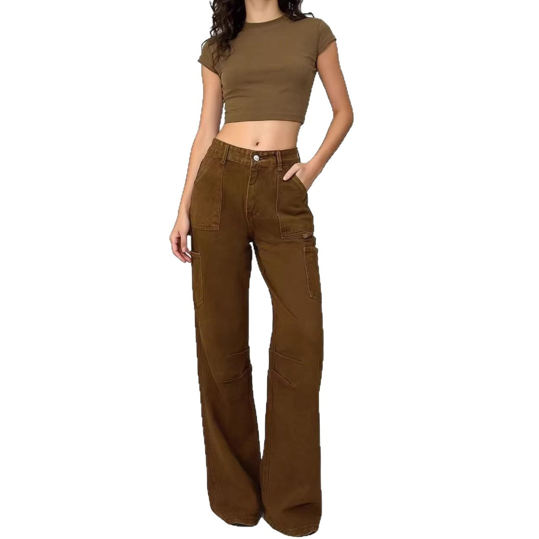 Ladies cargo pants in a casual, loose fit with practical side pockets Lune London