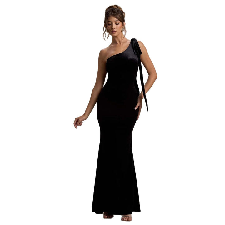 Elegant Maxi Dress for Women with Off-Shoulder Design and Chic Slim Silhouette & Style
