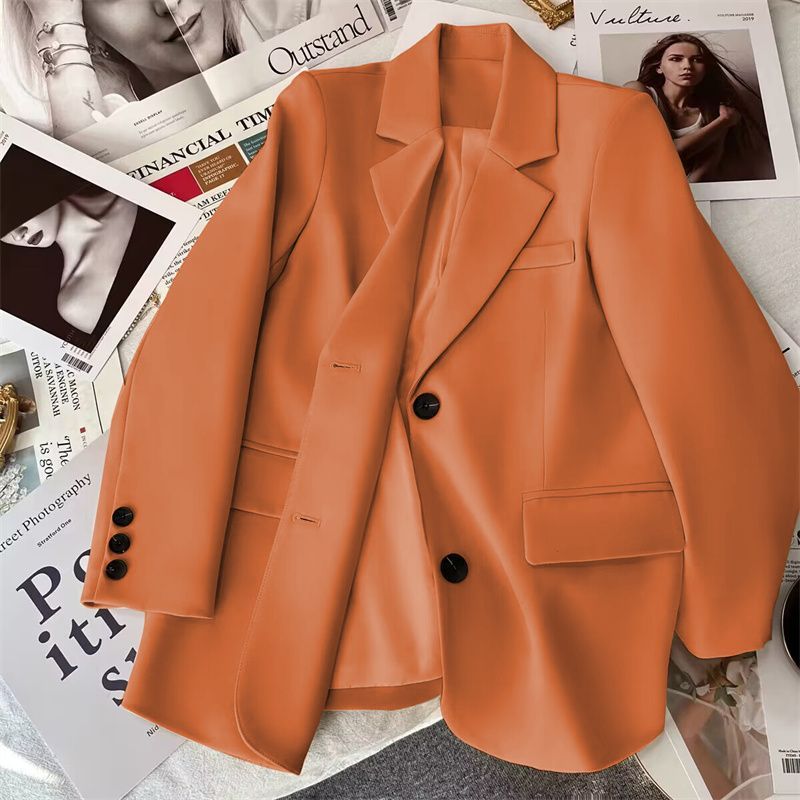 Blazer féminin à la mode avec coupe élégante Chic & Stil