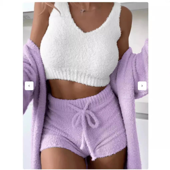 Women cozy lounge set with crop top and shorts Lune London